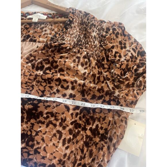 Nurture by Westbound Animal Printed Long Sleeve Smocked Velour Top Size 2X NWT - Picture 3 of 4